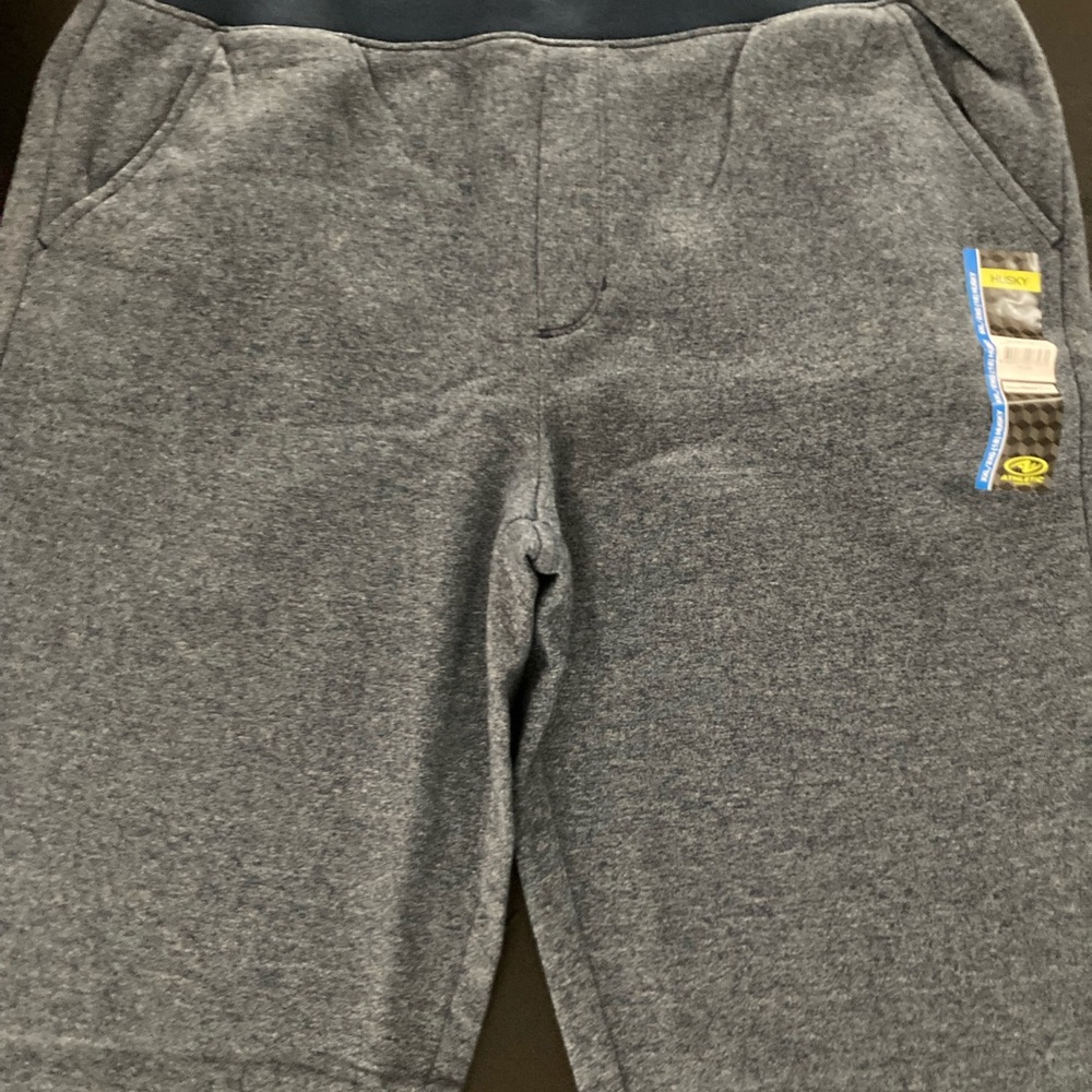 5 boy 18-20 husky sweat pants - Picture 10 of 11